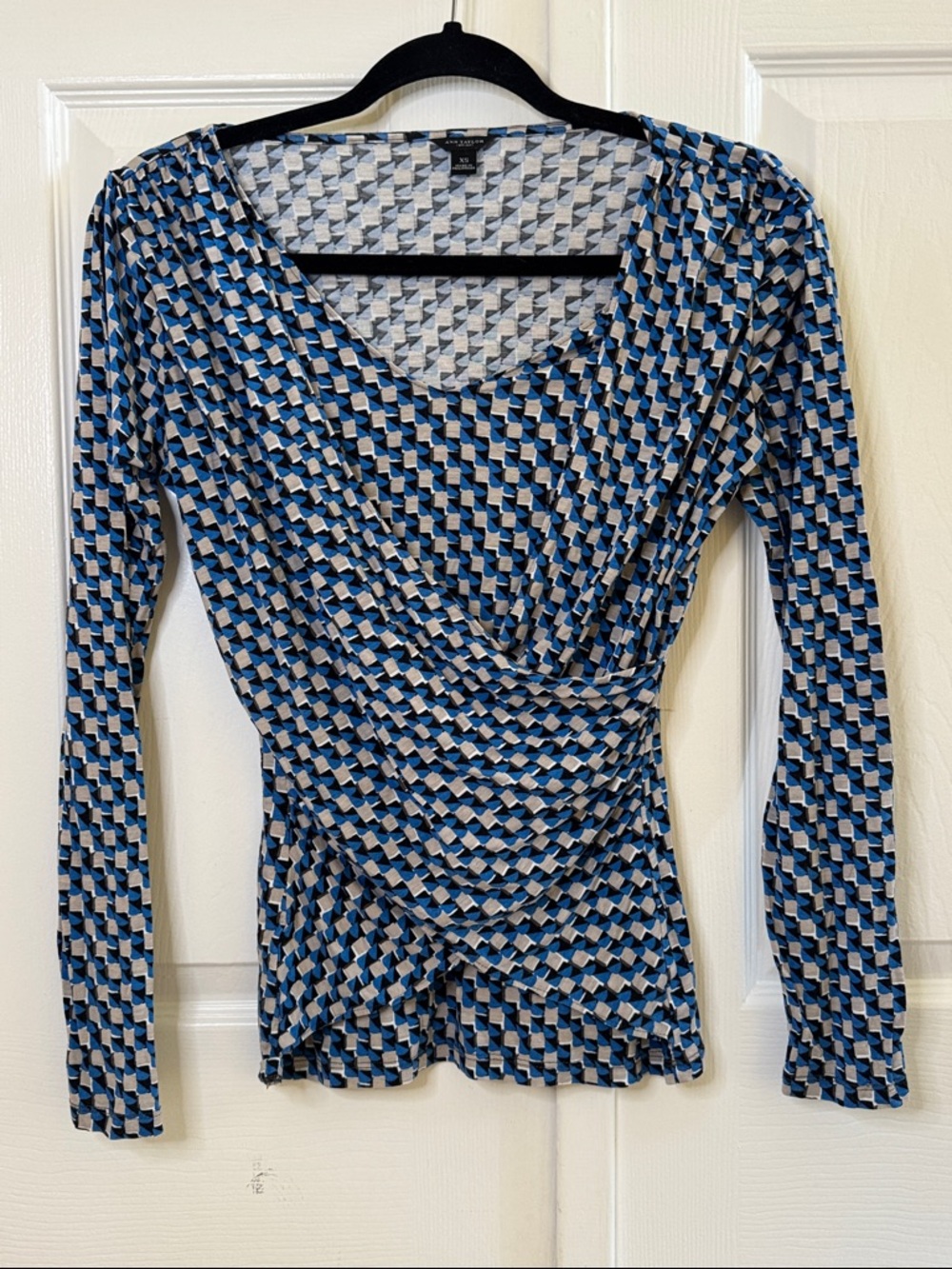 NWOT Ann Taylor Blue and White Geometric Wrap-Front Long Sleeve Top